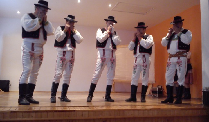 Október - mesiac úcty k starším. 19.10.2014