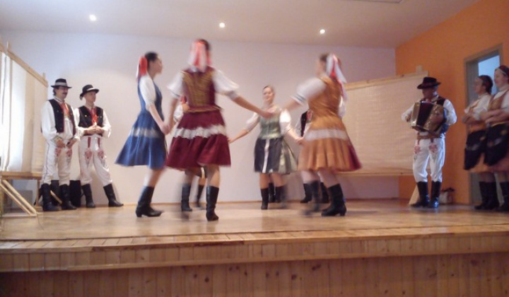Október - mesiac úcty k starším. 19.10.2014