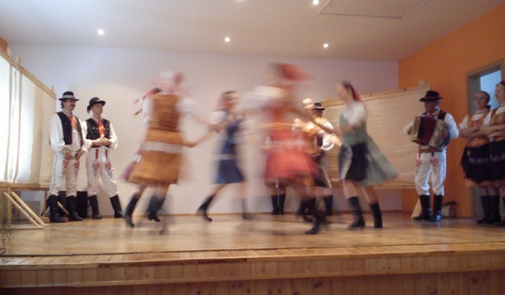 Október - mesiac úcty k starším. 19.10.2014