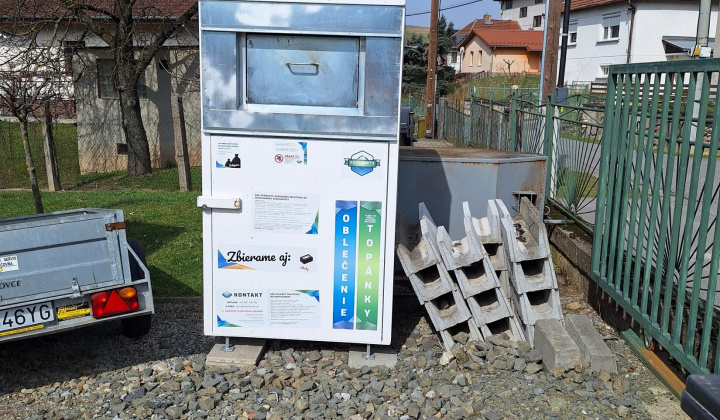 Aktuality / Bezplatná možnosť zberu textilu a jedlých olejov - foto