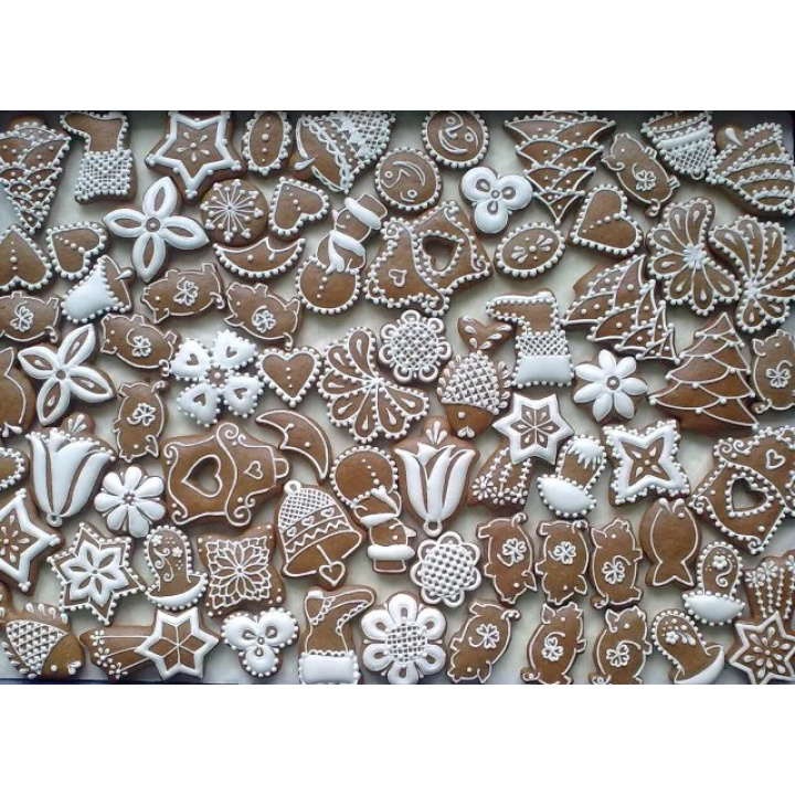 Pečenie perníčkov a ich zdobenie